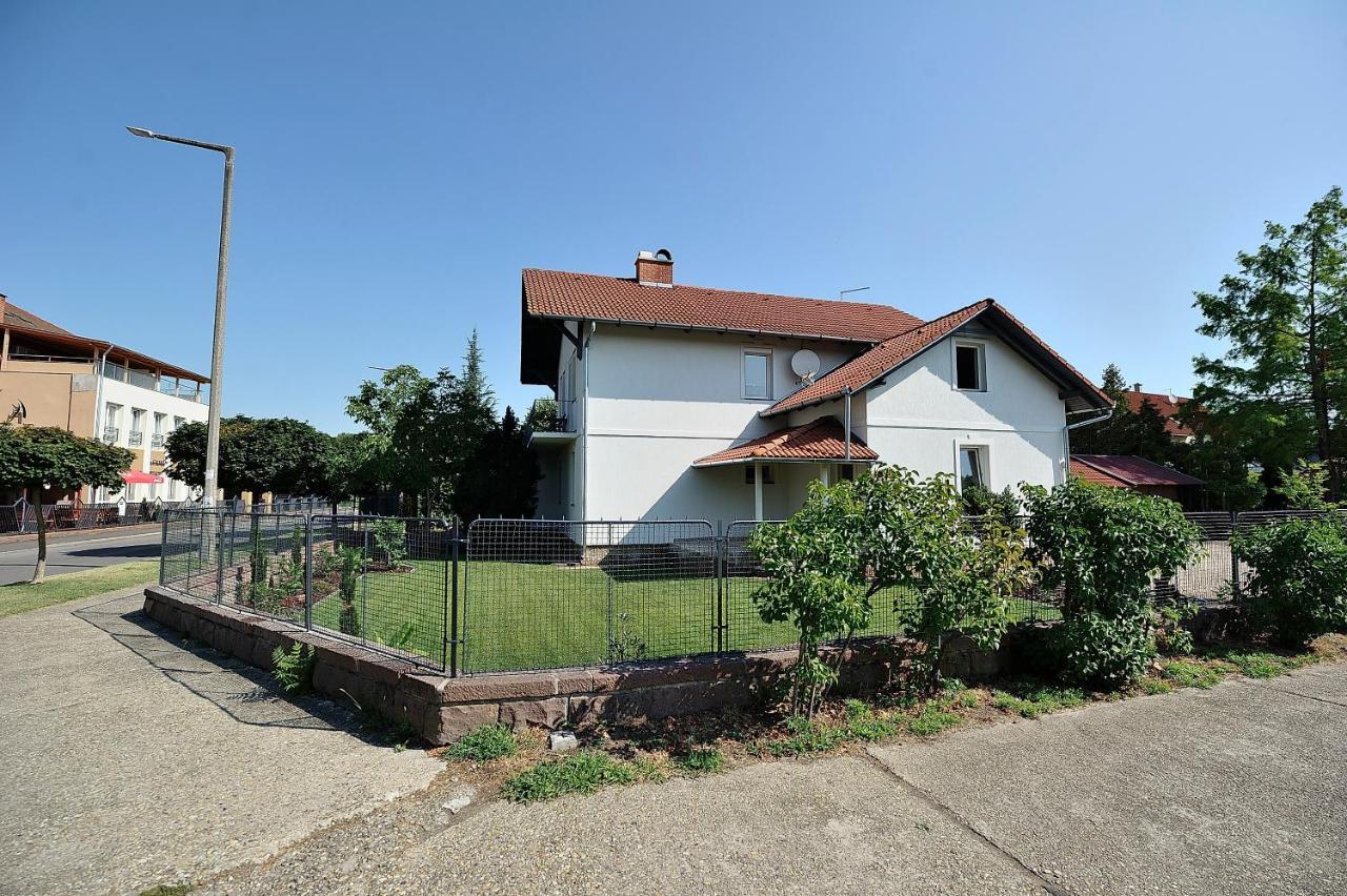 Best Apartman Lelle Balatonlelle Εξωτερικό φωτογραφία