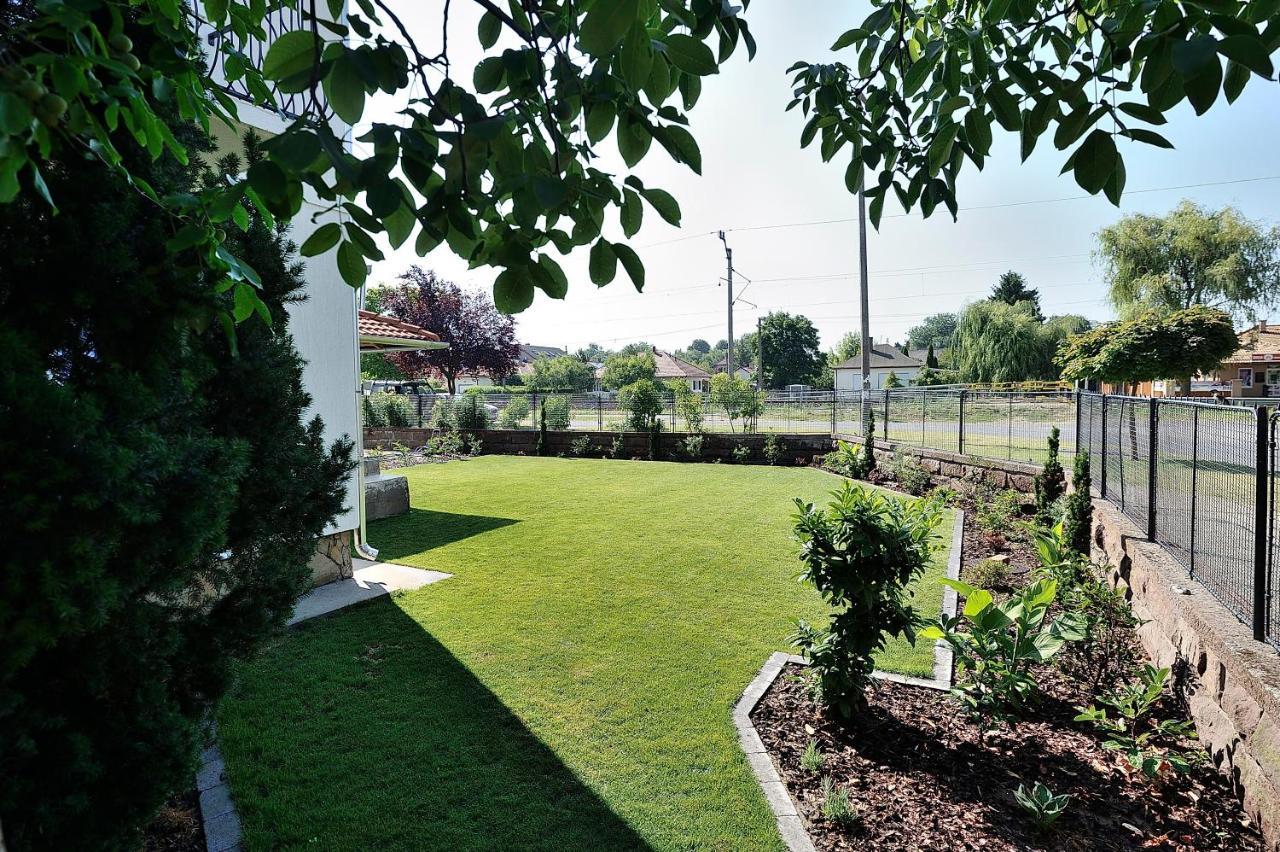 Best Apartman Lelle Balatonlelle Εξωτερικό φωτογραφία